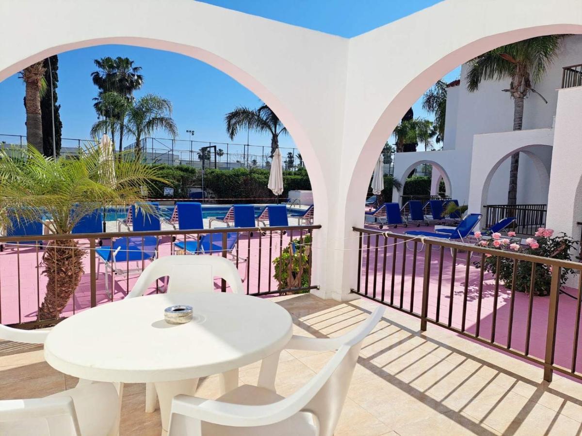 Florence Hotel Apartments Ayia Napa Bagian luar foto